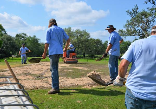 Crews Begin Golf Course Upgrades Lavaca County Today